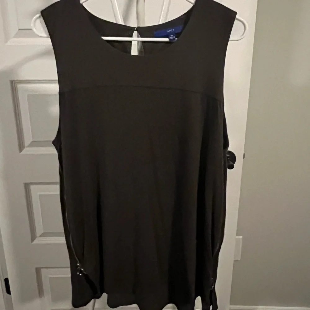 Comfortable Tank - Picture 5 of 5